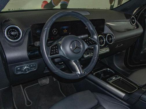 Midnight Black 2025 Mercedes-Benz GLA 250 Base