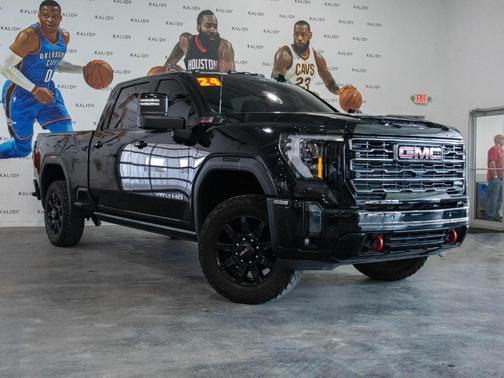 Onyx Black 2024 GMC Sierra 2500 AT4