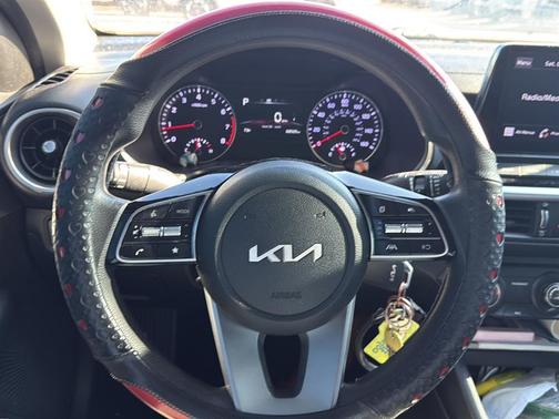 2022 Kia Forte LXS