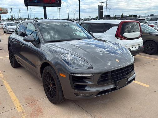 2018 Porsche Macan GTS