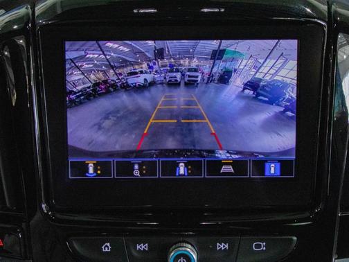 Black Cherry Metallic 2023 Chevrolet Traverse LT Cloth