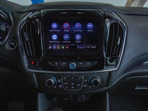 Black Cherry Metallic 2023 Chevrolet Traverse LT Cloth