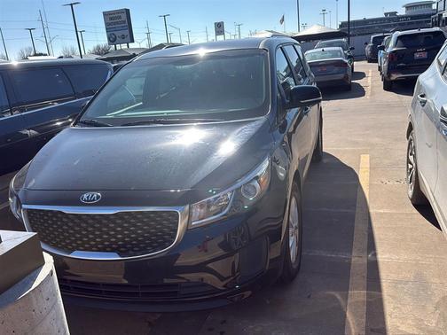 2017 Kia Sedona LX