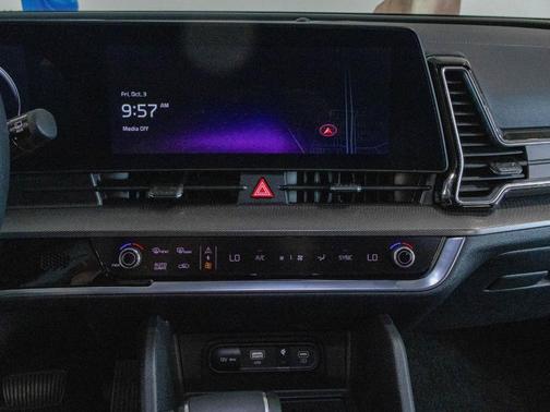 2025 Kia Sportage SX