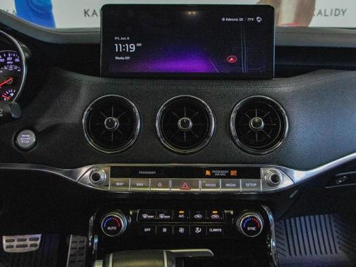 2023 Kia Stinger GT-Line