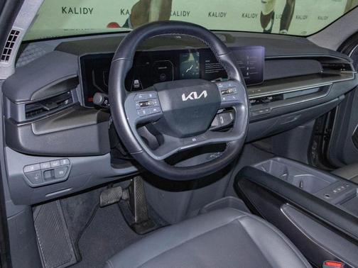 Pebble Gray 2024 Kia EV9 Light Long Range