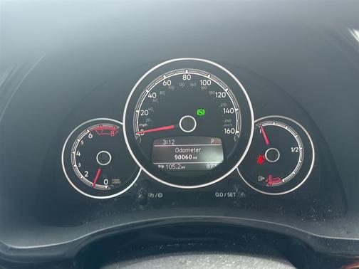 Deep Black Pearl Effect 2019 Volkswagen Beetle 2.0T S