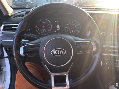 2021 Kia K5 EX