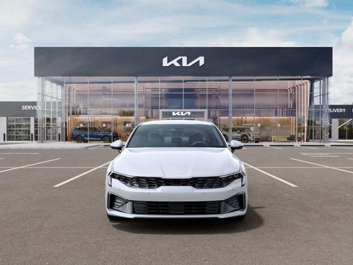 Snow White Pearl 2026 Kia K5 LXS