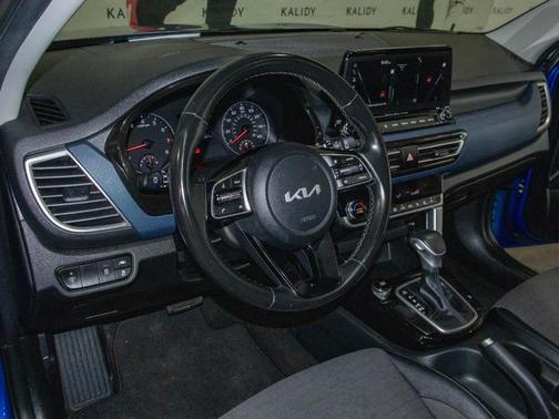 2023 Kia Seltos S