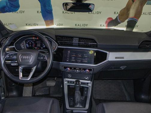 2021 Audi Q3 45 S line Premium