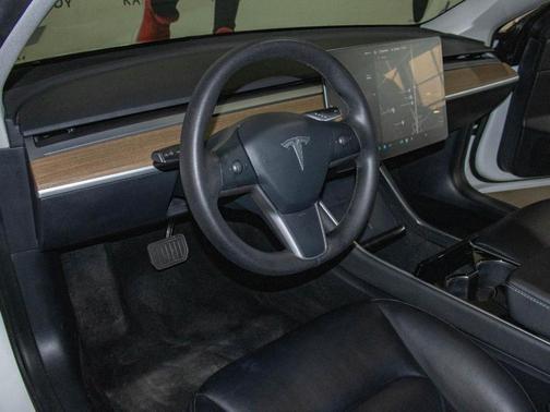 2020 Tesla Model 3 Standard Range