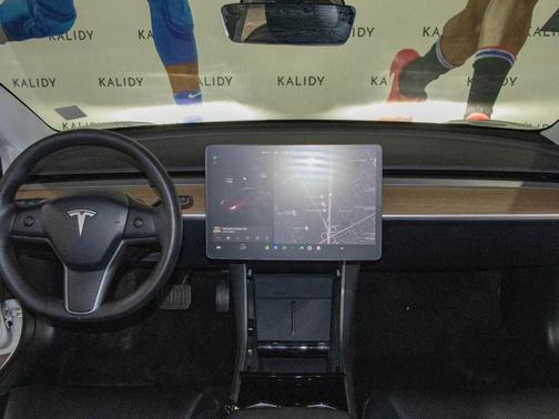 2020 Tesla Model 3 Standard Range