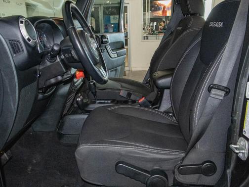 2018 Jeep Wrangler JK Unlimited Sahara