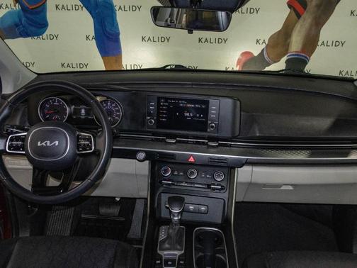 2023 Kia Carnival LX