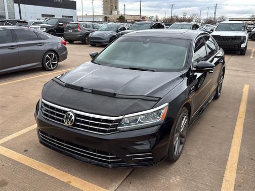 2019 Volkswagen Passat 2.0T SE R-Line