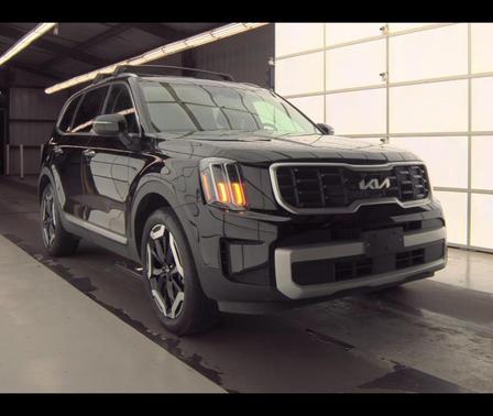 Ebony Black 2025 Kia Telluride S