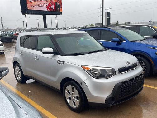 2016 Kia Soul Base