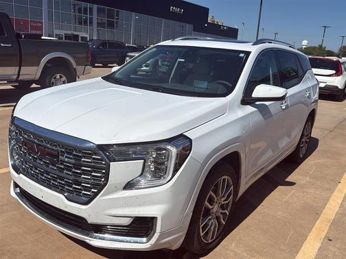 2023 GMC Terrain Denali