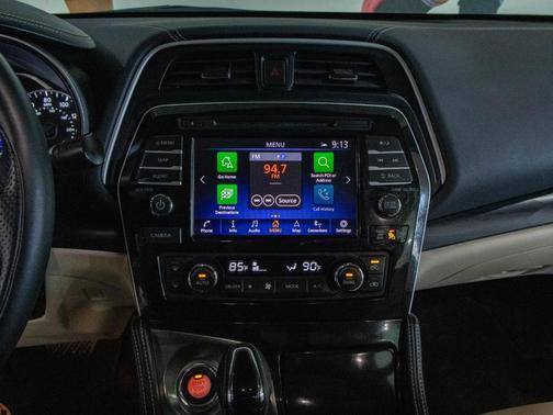 2023 Nissan Maxima Platinum