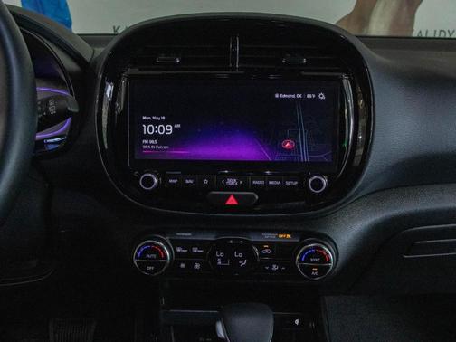 Fusion Orange 2025 Kia Soul EX