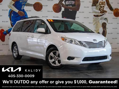 2017 Toyota Sienna LE