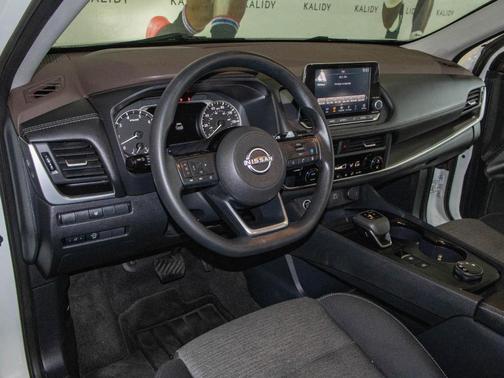 White 2023 Nissan Rogue SV