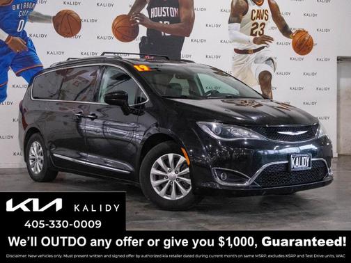 2019 Chrysler Pacifica Touring-L