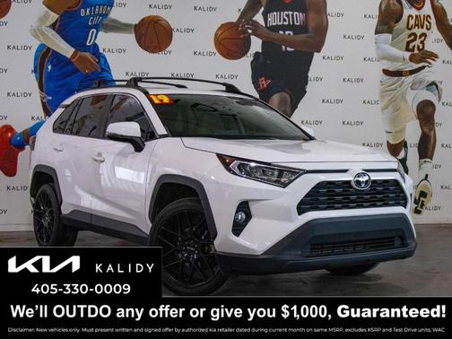 Super White 2019 Toyota RAV4 XLE