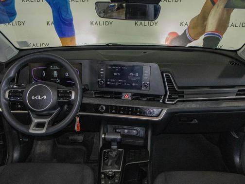 Fusion Orange 2025 Kia Sportage LX