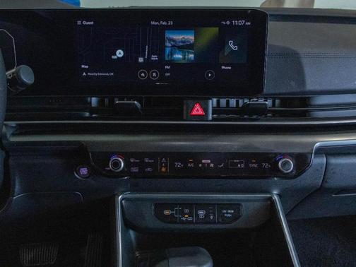 2025 Kia Carnival SX Prestige