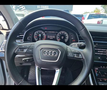 2022 Audi Q7 55 Premium Plus