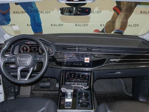2022 Audi Q7 55 Premium Plus