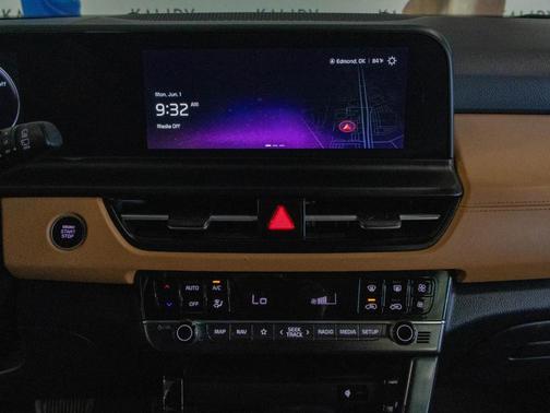 Gravity Gray 2025 Kia Seltos EX