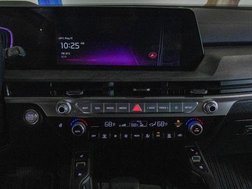 Glacial White Pearl 2023 Kia Telluride EX X-Line