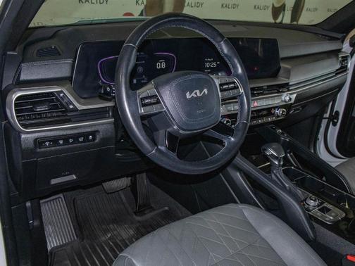 Glacial White Pearl 2023 Kia Telluride EX X-Line
