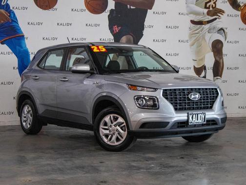 2025 Hyundai VENUE SE