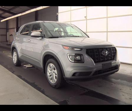 2025 Hyundai VENUE SE