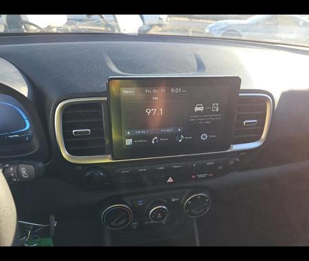 2025 Hyundai VENUE SE