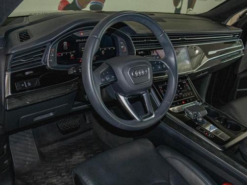 2020 Audi Q8 55 Prestige