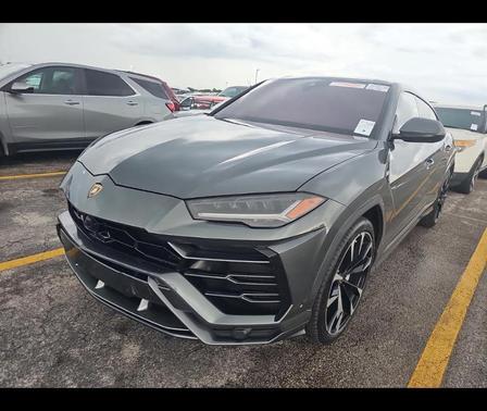 2020 Lamborghini Urus Base