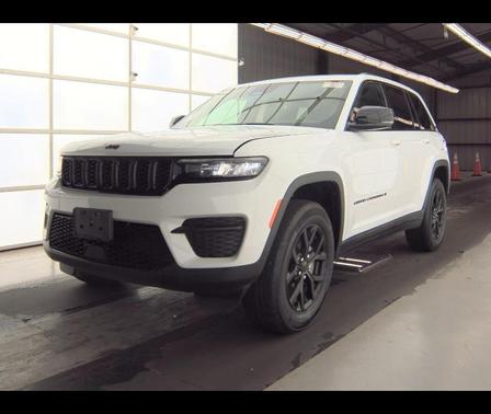 2024 Jeep Grand Cherokee Laredo
