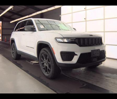 2024 Jeep Grand Cherokee Laredo