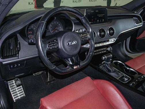 2021 Kia Stinger GT-Line