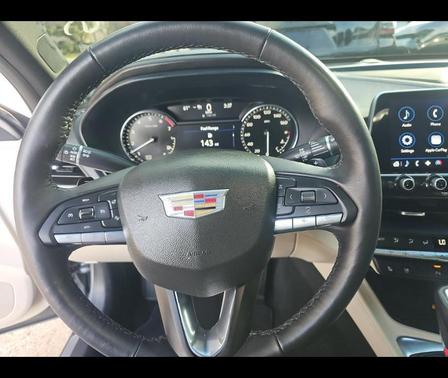 2022 Cadillac CT4 Premium Luxury