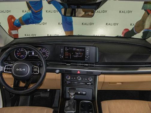 2023 Kia Carnival LX