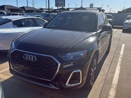 2022 Audi Q5 45 S line quattro Premium