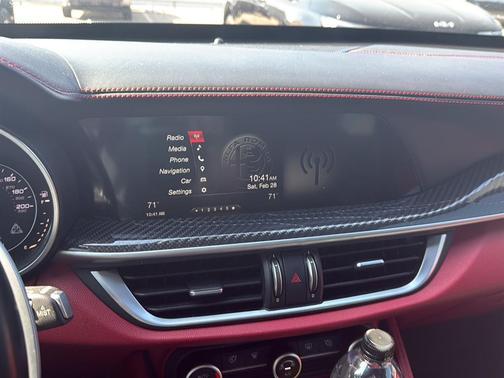 2018 Alfa Romeo Stelvio Quadrifoglio