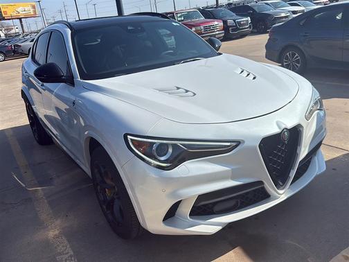 2018 Alfa Romeo Stelvio Quadrifoglio