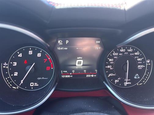 2018 Alfa Romeo Stelvio Quadrifoglio